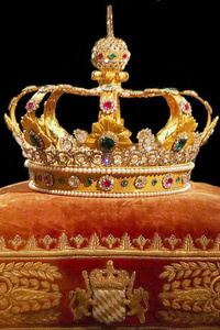 A Tale of the Golden Crown