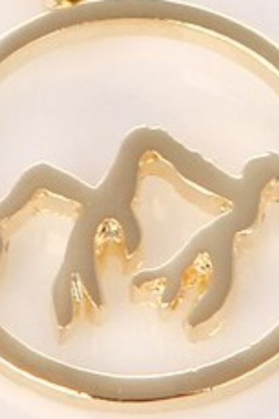 The Masked Queen (updated version: Mark of the Mountain)